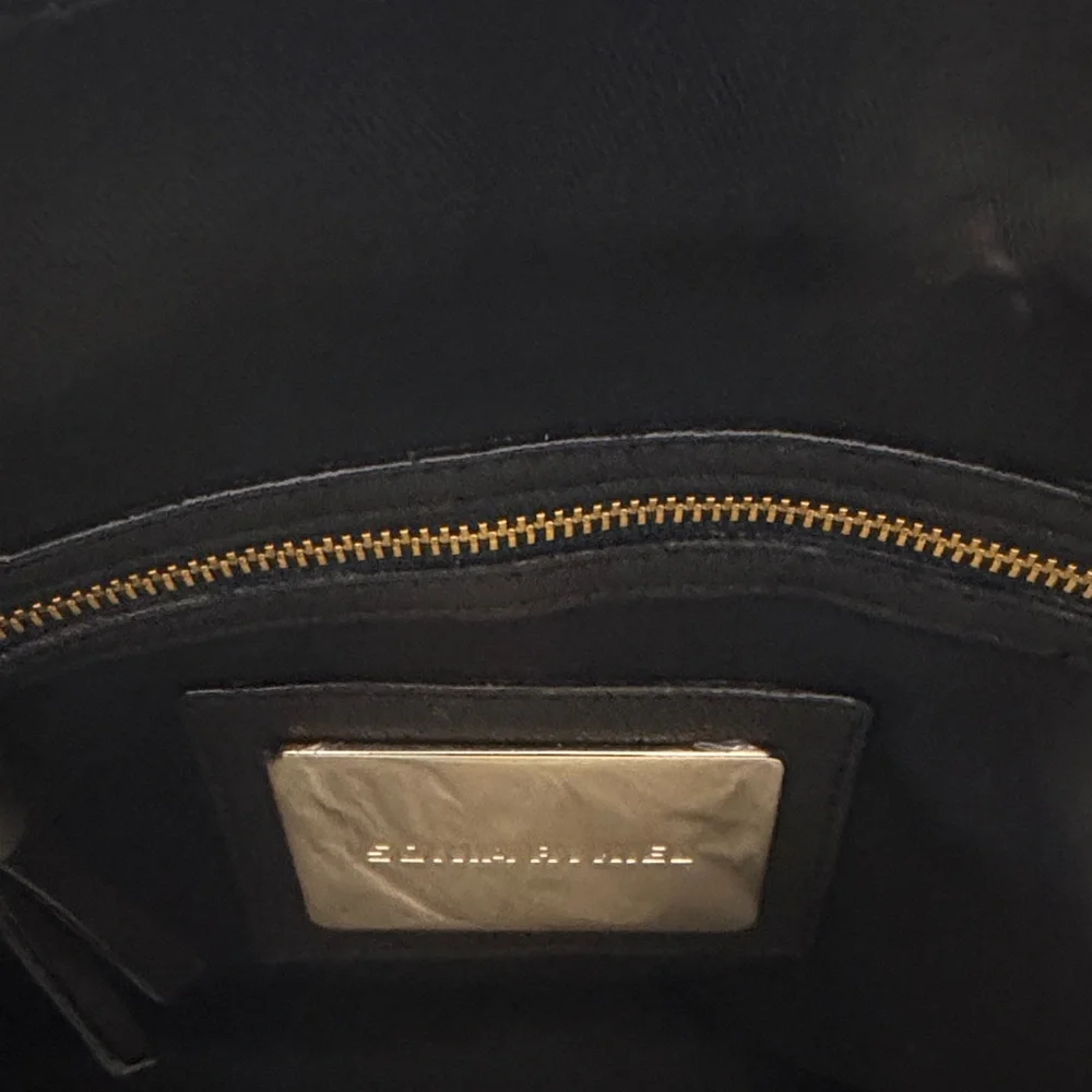 Elegant Black Leather Tote Bag - Picture 4 of 4